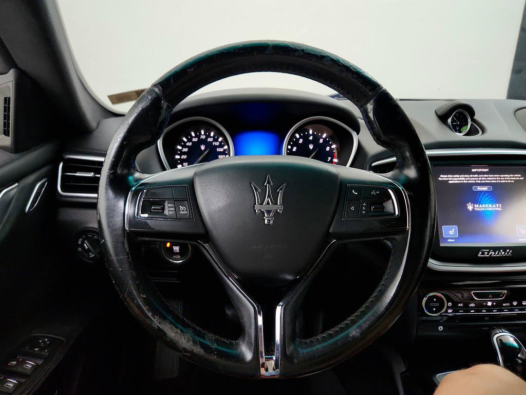 Used 2016 Maserati Ghibli RWD image 17