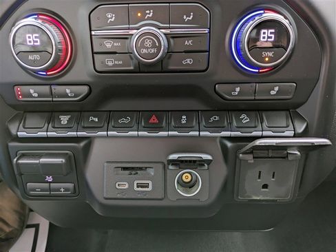 Used 2022 Chevrolet Silverado 3500 LT w/ All Star Edition image 27