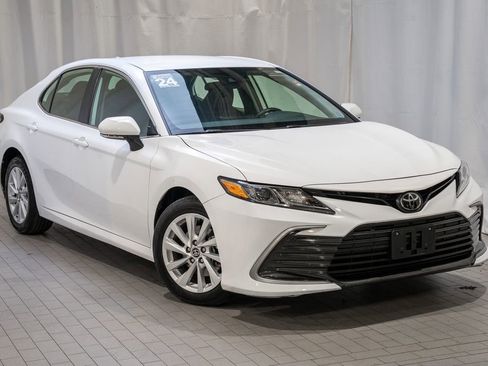 Used 2024 Toyota Camry LE image 1