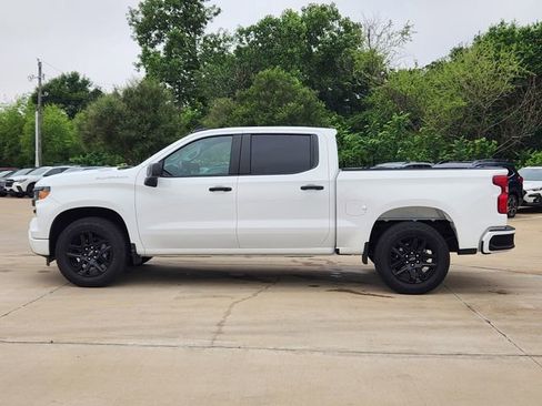Used 2025 Chevrolet Silverado 1500 Custom RWD image 4