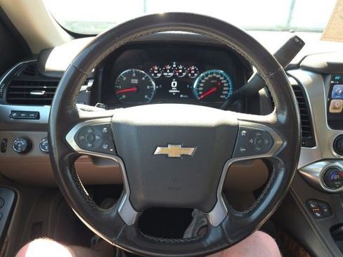 Used 2017 Chevrolet Suburban Premier AWD/4WD image 24
