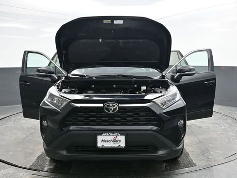 Used 2021 Toyota RAV4 XLE Premium image 36