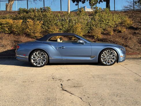 Used 2023 Bentley Continental GT Mulliner image 8