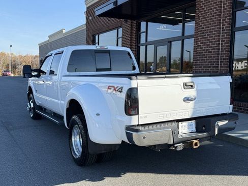 Used 2015 Ford F350 Lariat w/ Lariat Ultimate Package image 4