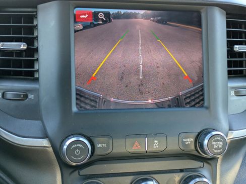 Used 2022 RAM 3500 Big Horn image 22