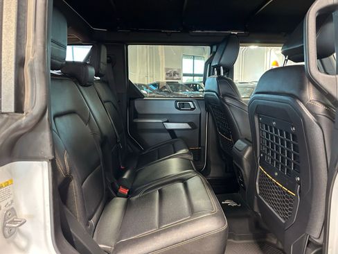 Used 2023 Ford Bronco Badlands w/ Sasquatch Package image 46