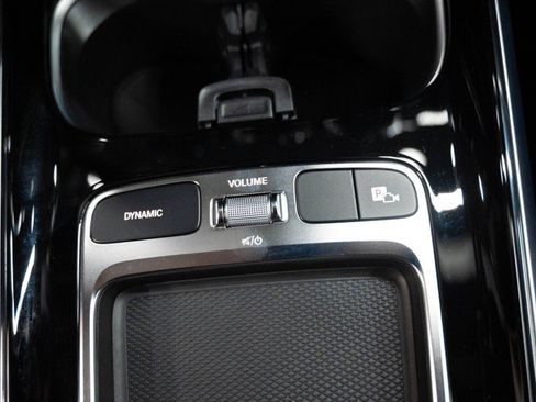 Certified 2026 Mercedes-Benz GLB 250 image 32