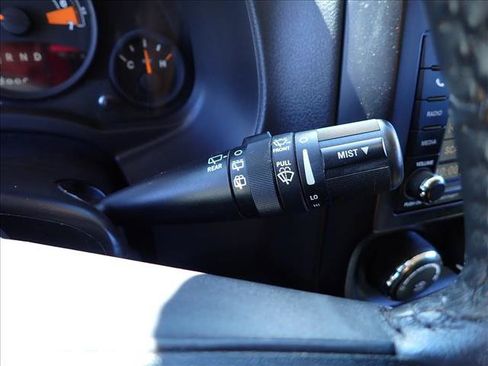 Used 2014 Jeep Patriot Latitude AWD/4WD image 16