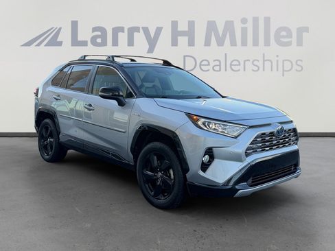 Used 2020 Toyota RAV4 XSE image 7