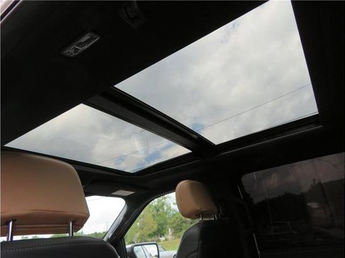 Used 2023 Ford F150 4x4 SuperCrew image 4