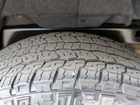 Used 2024 Chevrolet Colorado Z71 image 29