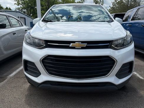 Used 2020 Chevrolet Trax LS w/ Tint and Cruise Package AWD/4WD image 2