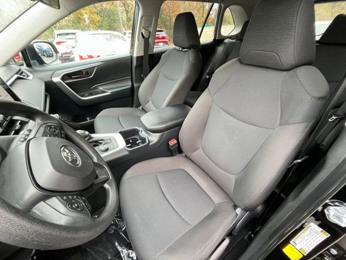 Used 2025 Toyota RAV4 LE image 35