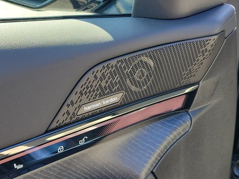 New 2027 BMW i5 eDrive40 RWD image 14
