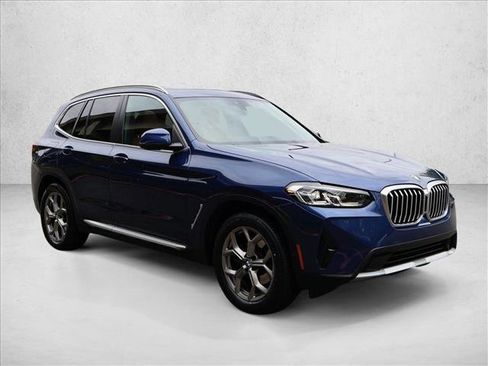 Used 2022 BMW X3 xDrive30i w/ Premium Package AWD/4WD image 4