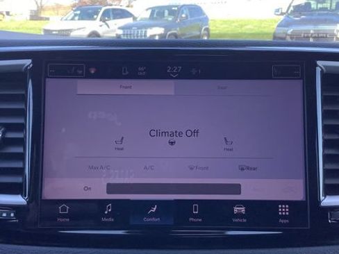 Certified 2023 Chrysler Pacifica Touring-L w/ S Appearance Package AWD/4WD image 28