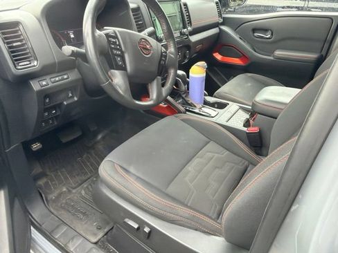 Used 2022 Nissan Frontier PRO-4X AWD/4WD image 4