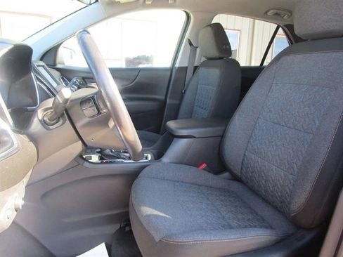 Used 2022 Chevrolet Equinox LT image 15