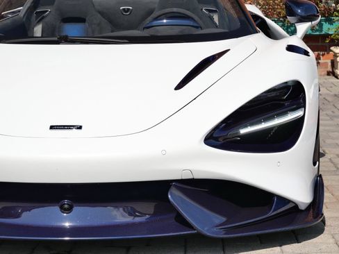 Used 2022 McLaren 765LT RWD image 6