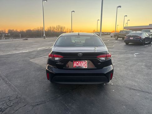 Used 2023 Toyota Corolla LE image 7