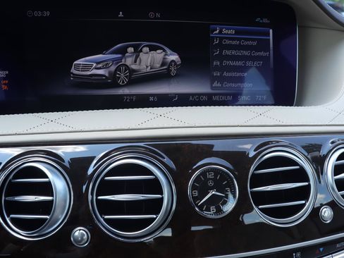 Used 2020 Mercedes-Benz S 560 Sedan image 31
