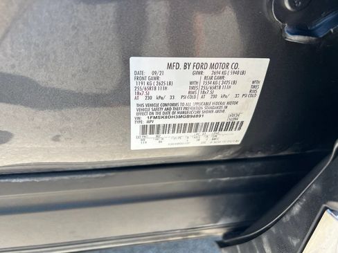 Used 2021 Ford Explorer XLT AWD/4WD image 15