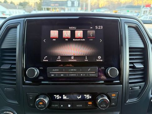 Used 2023 Nissan Titan SV w/ SV Convenience Package image 30