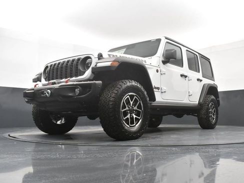 Used 2024 Jeep Wrangler Unlimited Rubicon w/ Capability Package AWD/4WD image 22