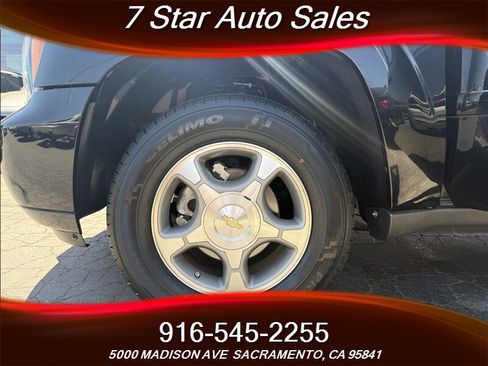 Used 2009 Chevrolet TrailBlazer LT w/ Cargo Convenience Package image 18