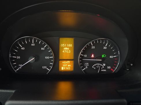 Used 2017 Mercedes-Benz Sprinter 2500 image 27