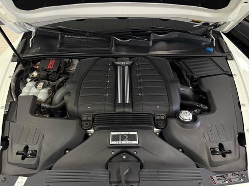 Used 2018 Bentley Bentayga Mulliner AWD/4WD image 43