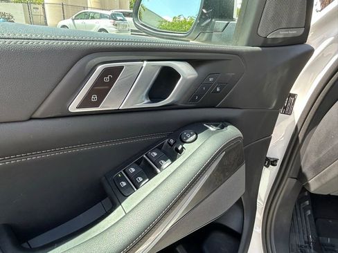 Used 2024 BMW X5 xDrive40i image 16