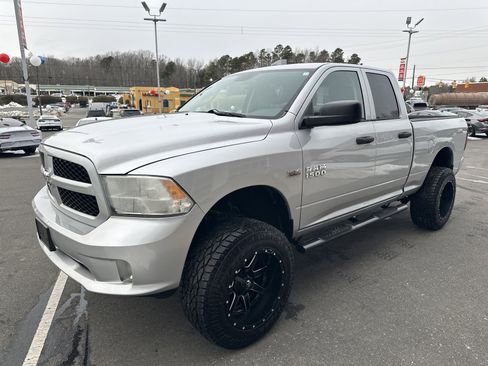 Used 2015 RAM 1500 Express image 4