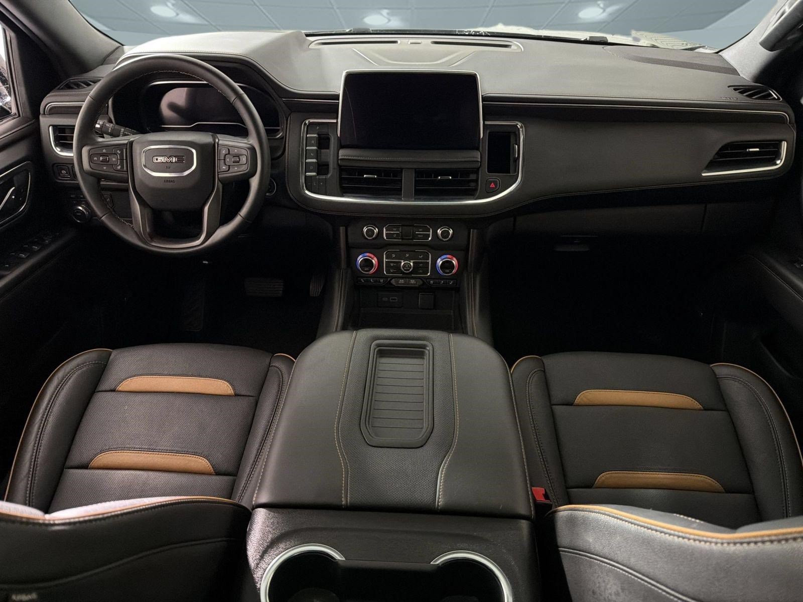 Used 2024 GMC Yukon AT4 w/ AT4 Premium Package AWD/4WD image 15