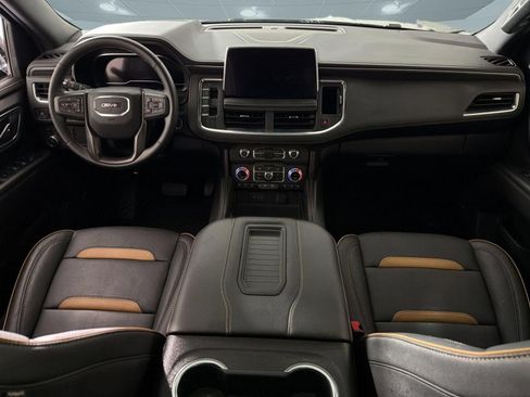 Used 2024 GMC Yukon AT4 w/ AT4 Premium Package AWD/4WD image 15