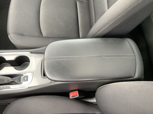 Used 2024 Chevrolet Malibu LT image 47