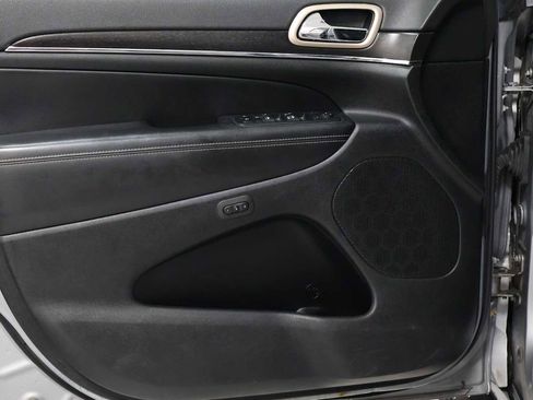 Used 2014 Jeep Grand Cherokee Limited w/ Trailer Tow Group IV image 16