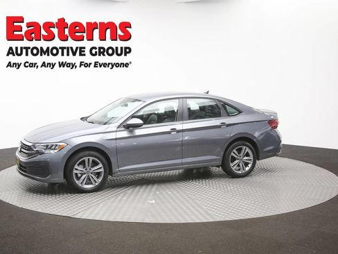 Used 2024 Volkswagen Jetta SE FWD image 51