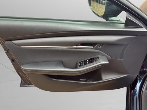 Used 2024 MAZDA MAZDA3 s image 20