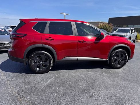 Used 2026 Nissan Rogue SV w/ Cold Weather Package FWD image 6
