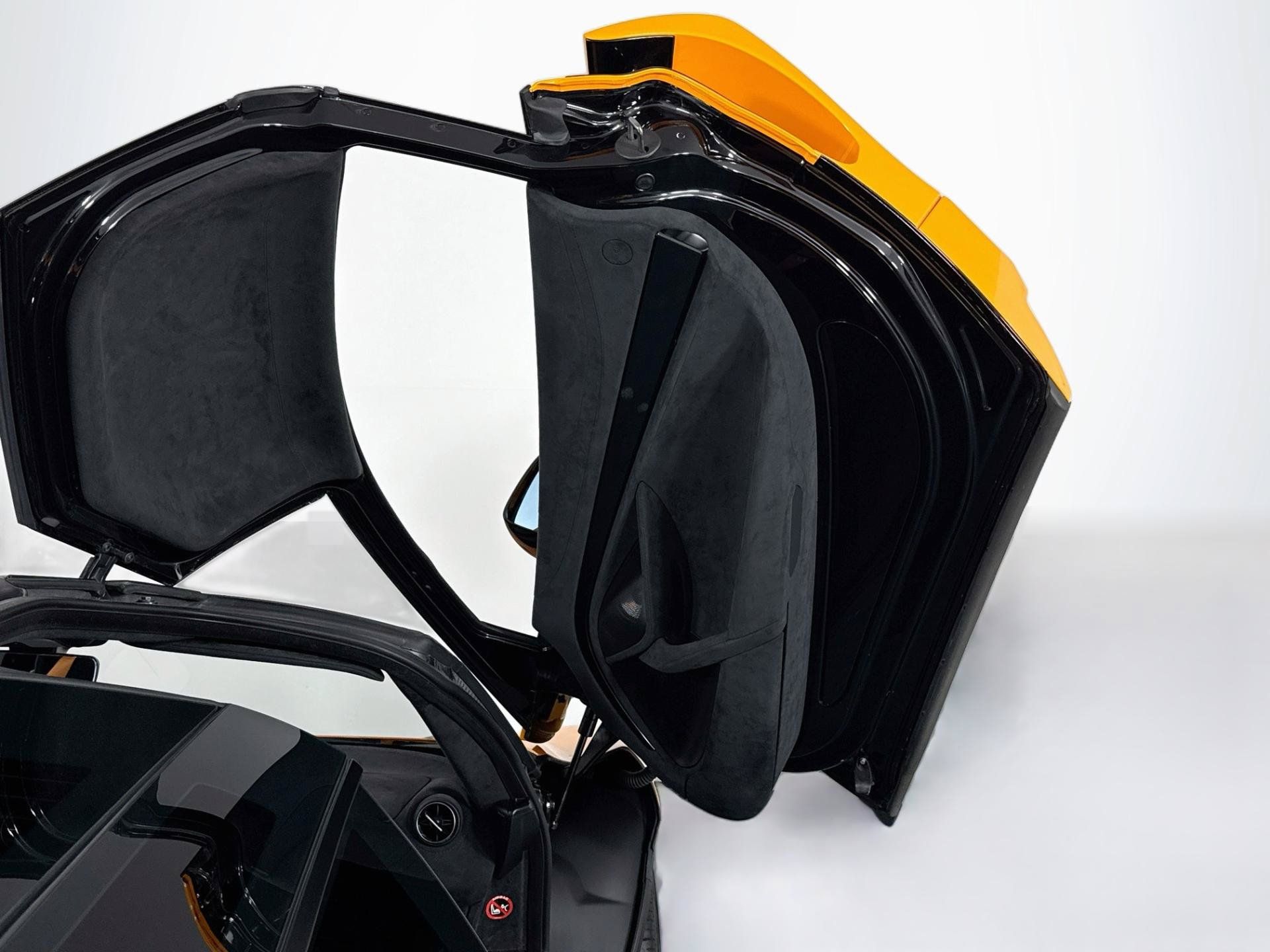 Used 2025 McLaren 750S RWD image 59