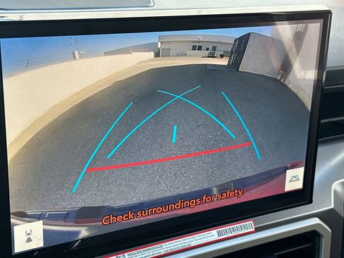 Used 2025 Toyota Tacoma TRD Sport image 19