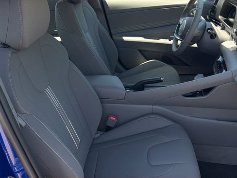 Certified 2025 Hyundai Elantra Sport FWD image 24