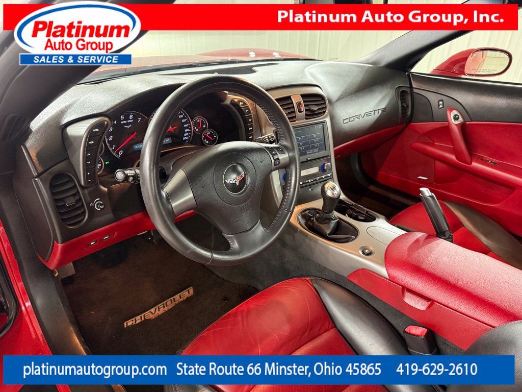 Used 2007 Chevrolet Corvette Coupe w/ Preferred Equipment Group RWD image 13
