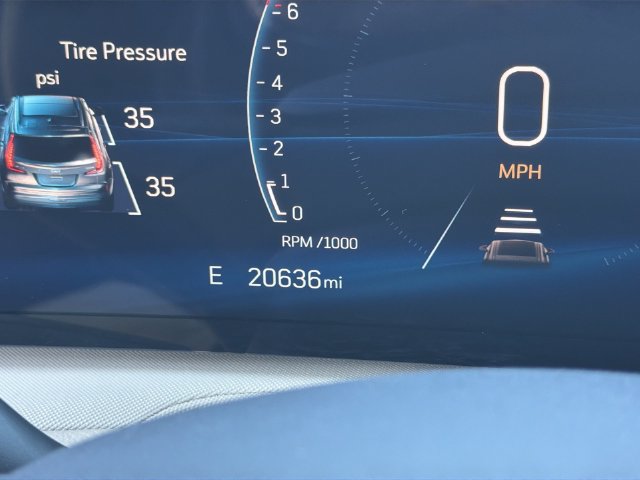 Certified 2024 Cadillac XT4 Luxury w/ Cold Weather Package AWD/4WD image 12