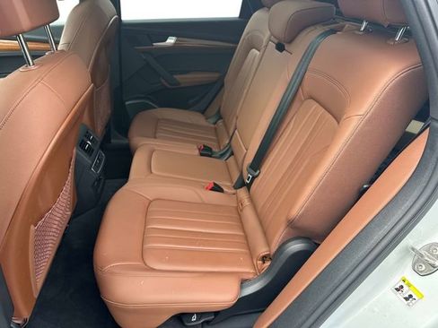 Used 2023 Audi Q5 2.0T Premium Plus w/ Premium Plus Package image 11