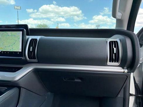 New 2026 Ford Expedition Max Active AWD/4WD image 18