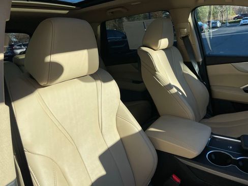 Used 2023 Acura MDX SH-AWD image 32