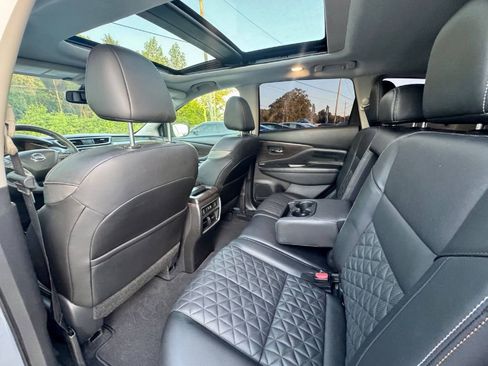 Used 2021 Nissan Murano Platinum w/ Cargo Package image 9