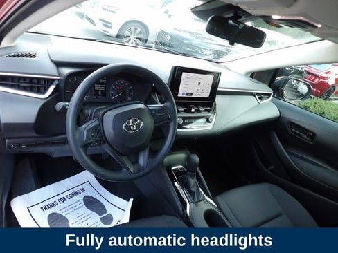 Used 2023 Toyota Corolla LE w/ LE Convenience Package FWD image 11